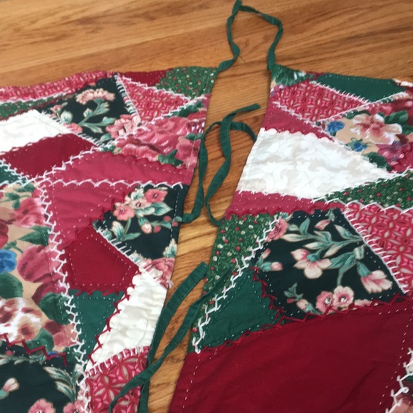 Beautiful Christmas tree skirt - Picture 5 of 7